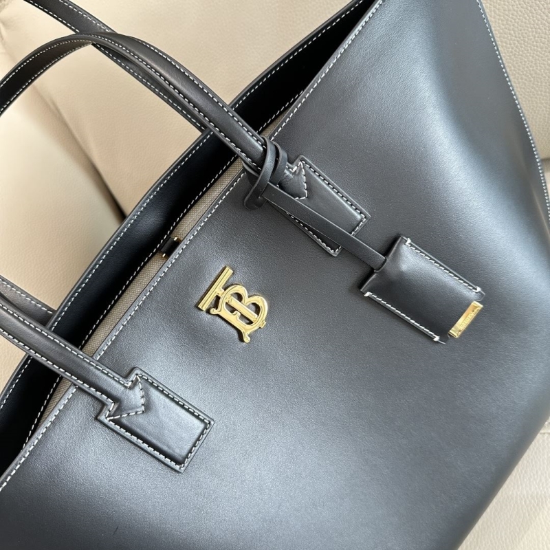 Bv*b*rry shopping bags